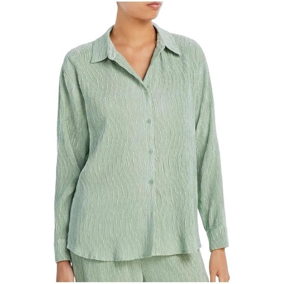 NWT FORE Crinkled Collared Button-Down Top Sage Small - Picture 1 of 6